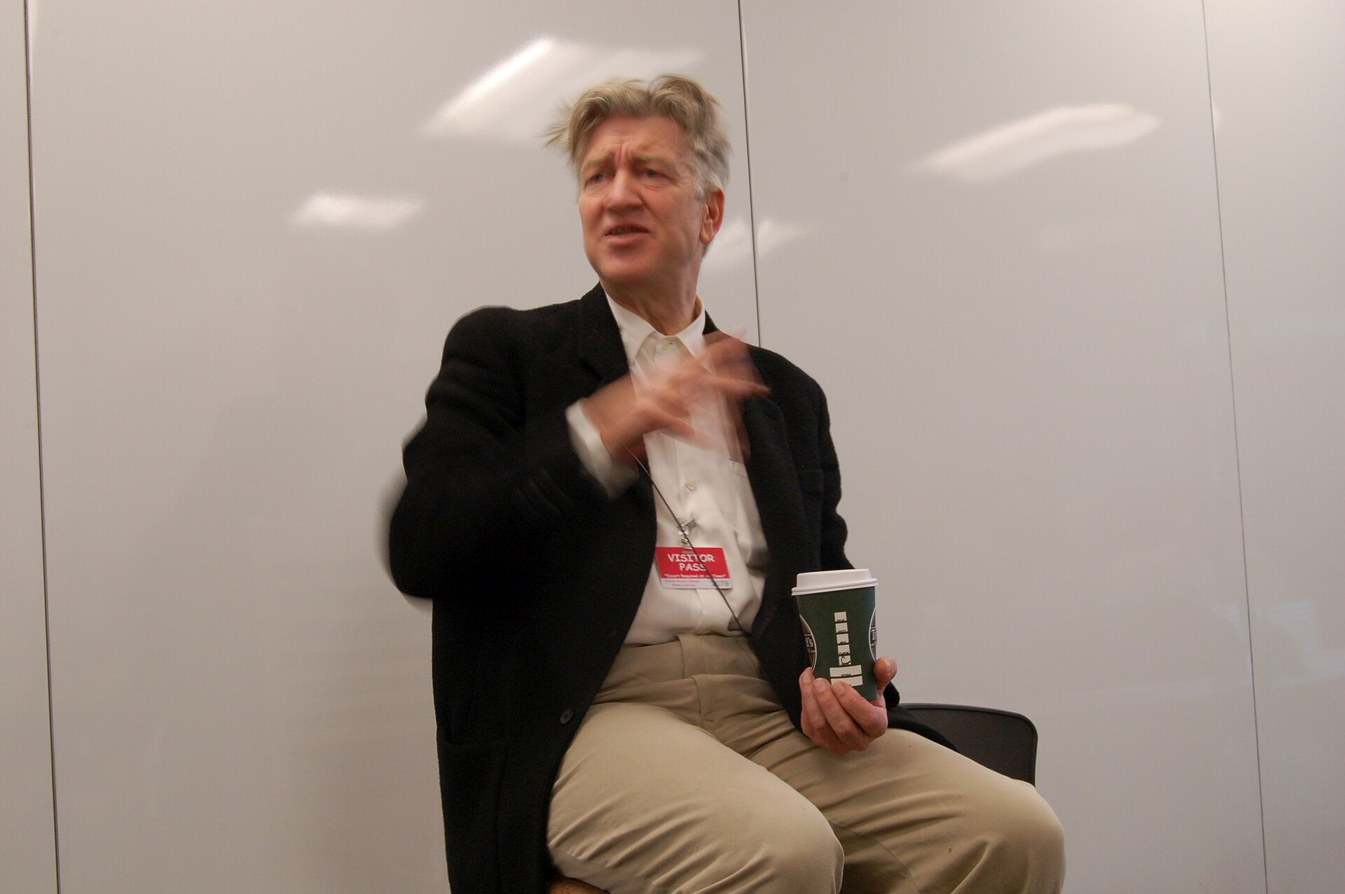 Imagem de referência relacionada a David Lynch, item descrito como cineasta, artista e músico norte-americano (1946–2025)