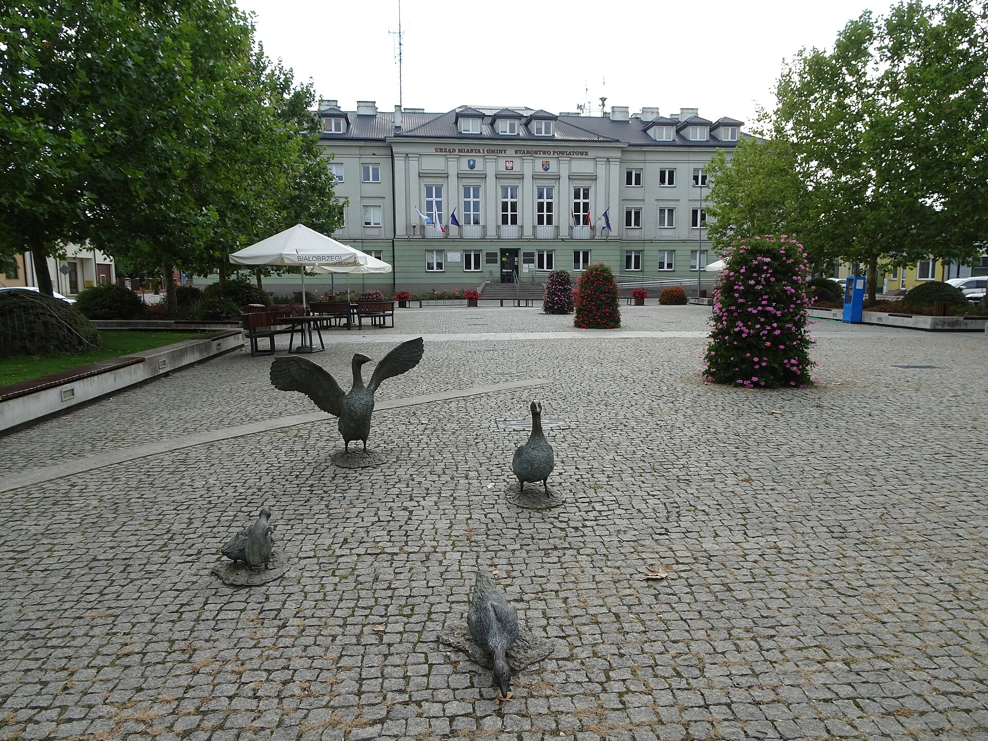 Imagem de referência relacionada a Białobrzegi, item descrito como cidade na atual Polônia