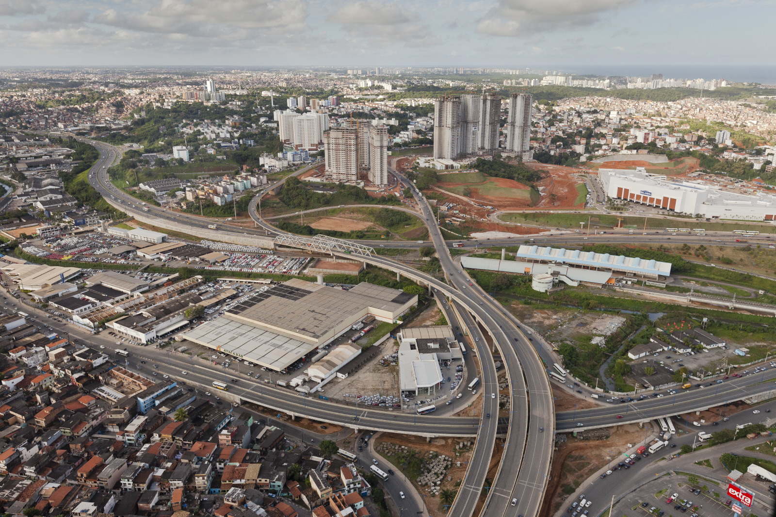 Imagem de referência de Rótula do Abacaxi, descrito nos dados abertos como complexo viário em Salvador, Brasil