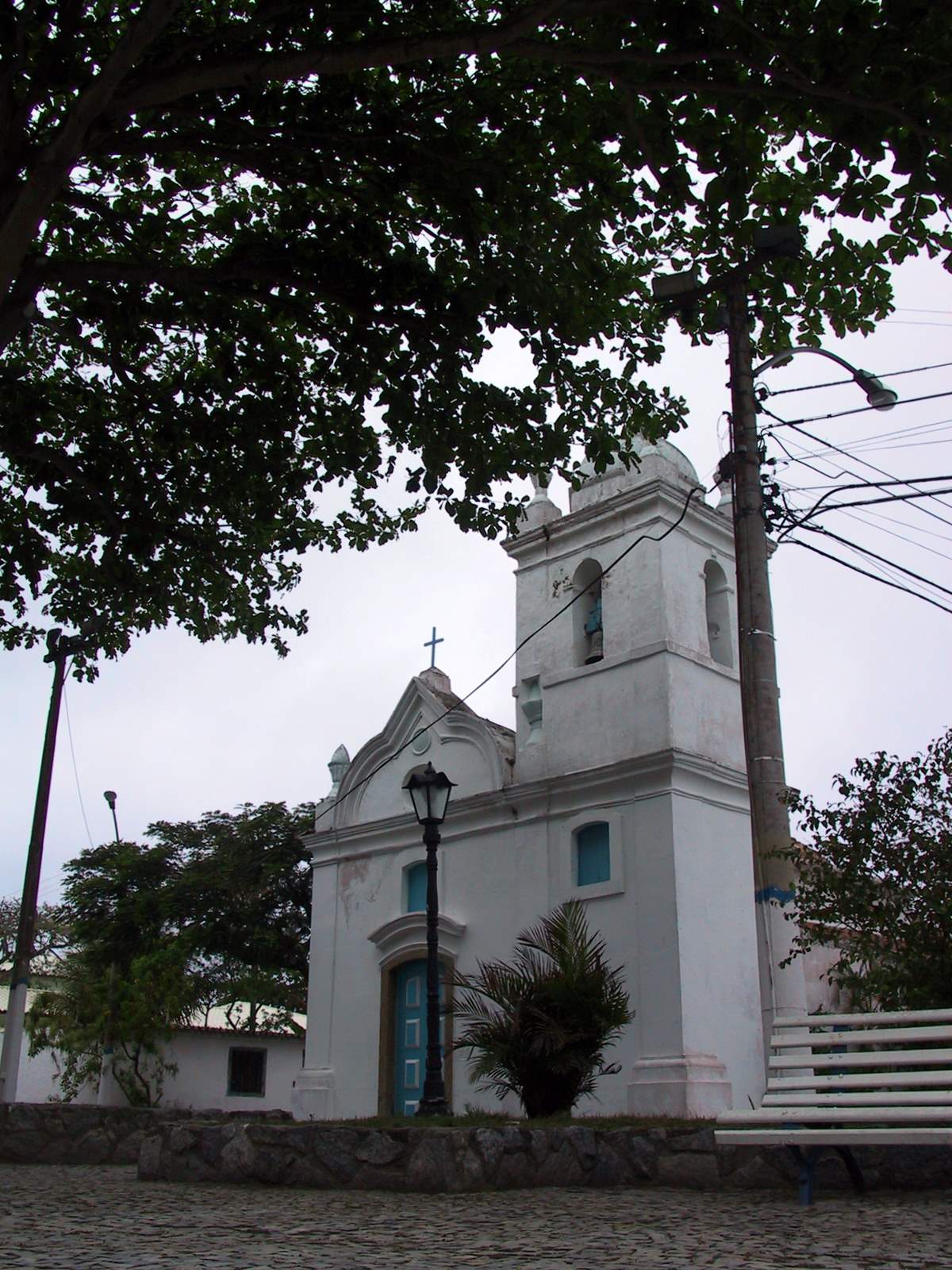 Imagem de referência de Igreja de São Benedito, descrito nos dados abertos como bem tombado pelo Instituto Estadual do Patrimônio Cultural do Rio de Janeiro na cidade de Cabo Frio