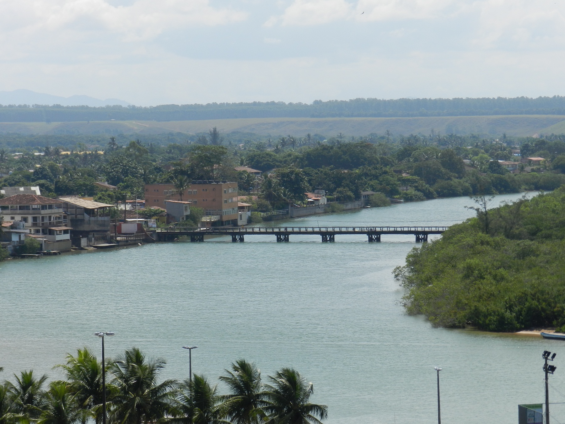 Imagem de referência de Rio Reis Magos, descrito nos dados abertos como rio no Espírito Santo, Brasil