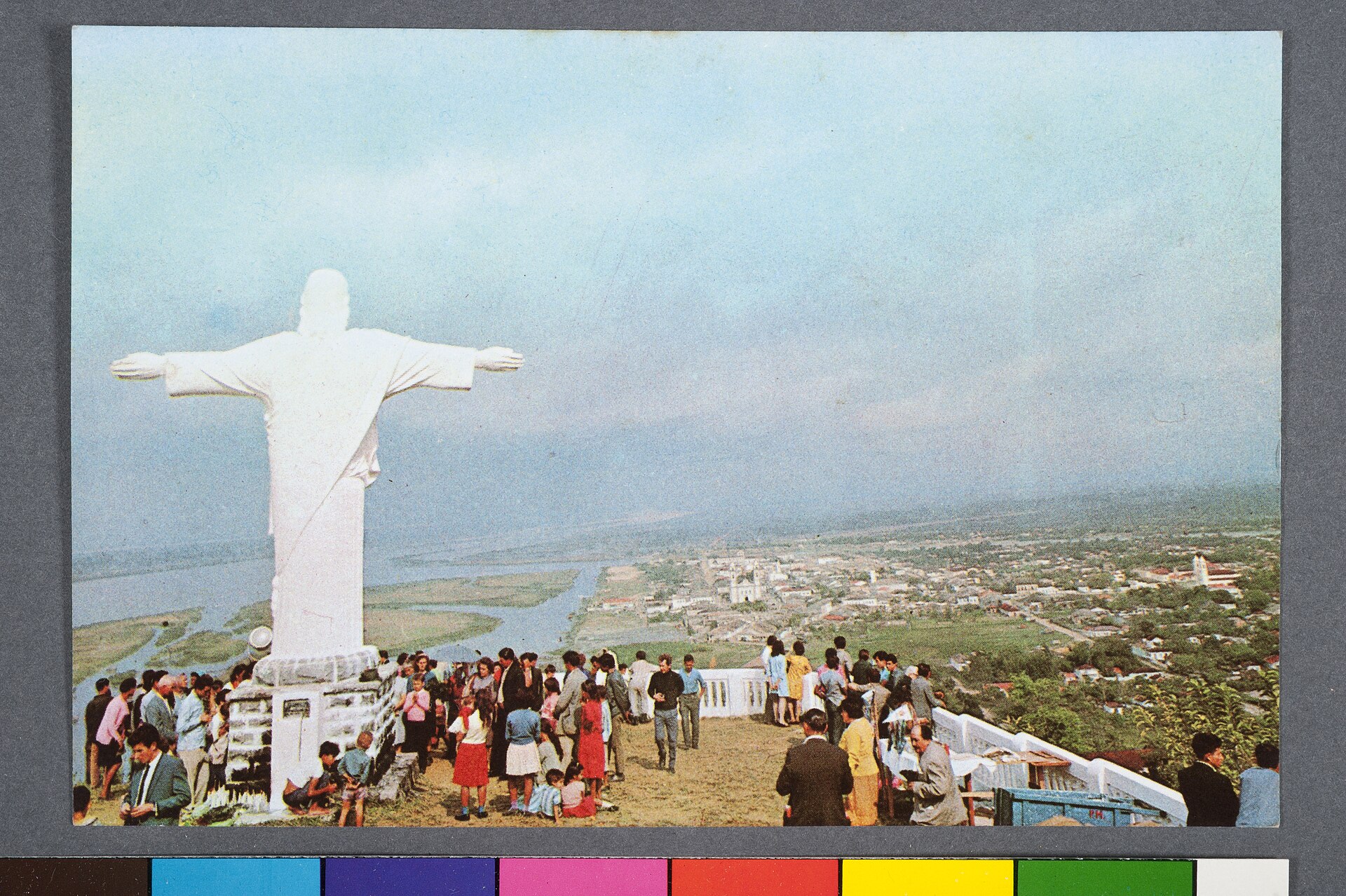 Imagem de referência de Imagem do Cristo, do Alto do Morro do Espia, em Iguape, descrito nos dados abertos como item da Coleção Cartões Postais, no Museu Paulista