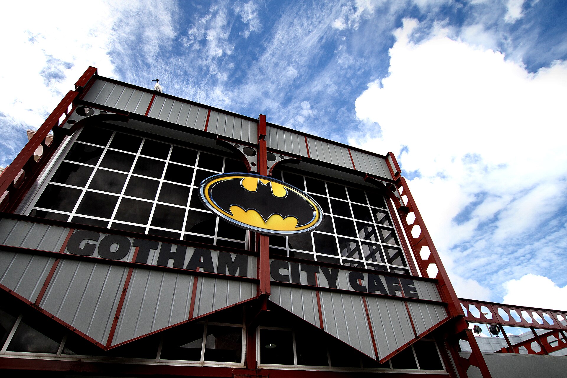 Imagem de referência de Gotham City, descrito nos dados abertos como cidade fictícia da DC Comics