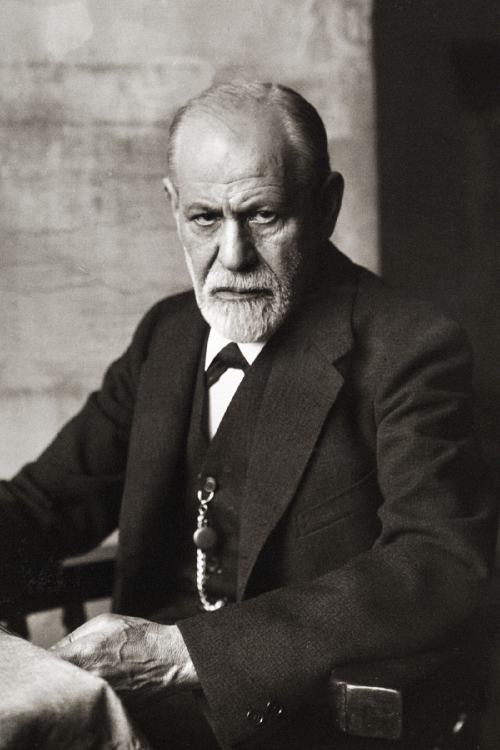 Imagem de referência relacionada a Freud, item descrito como filme de 1962 dirigido por John Huston