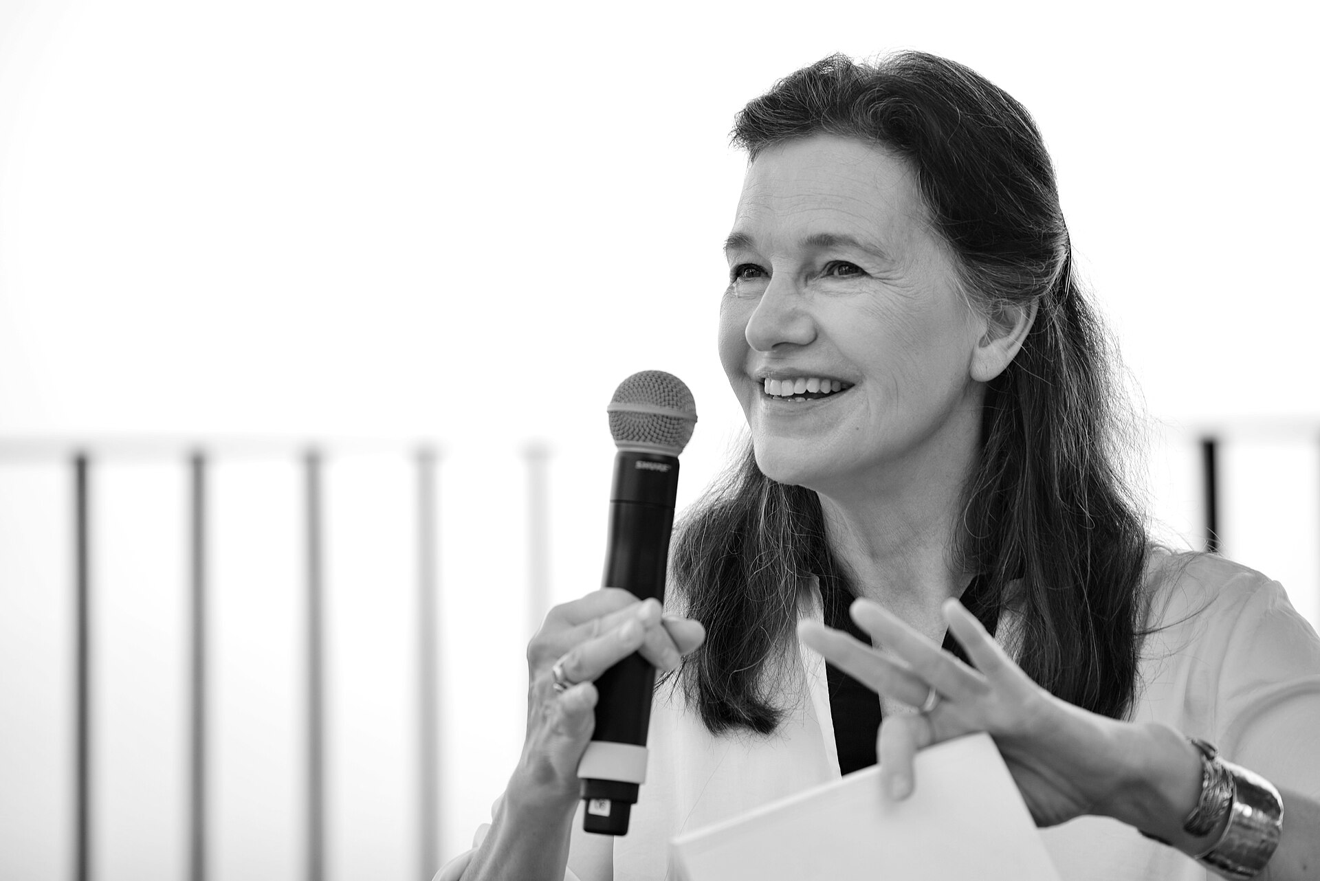 Imagem de referência relacionada a Louise Erdrich, item descrito como registro de referência sobre Louise Erdrich, organizado a partir de dados estruturados abertos