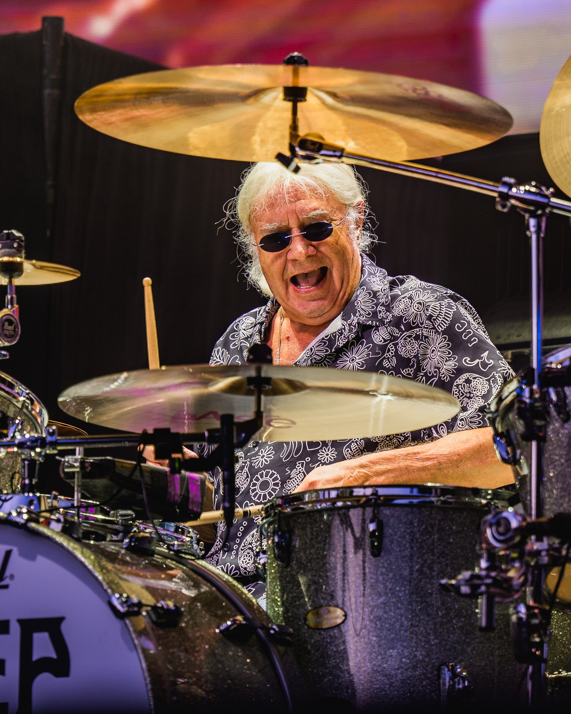Imagem de referência de Ian Paice, descrito nos dados abertos como baterista britânico