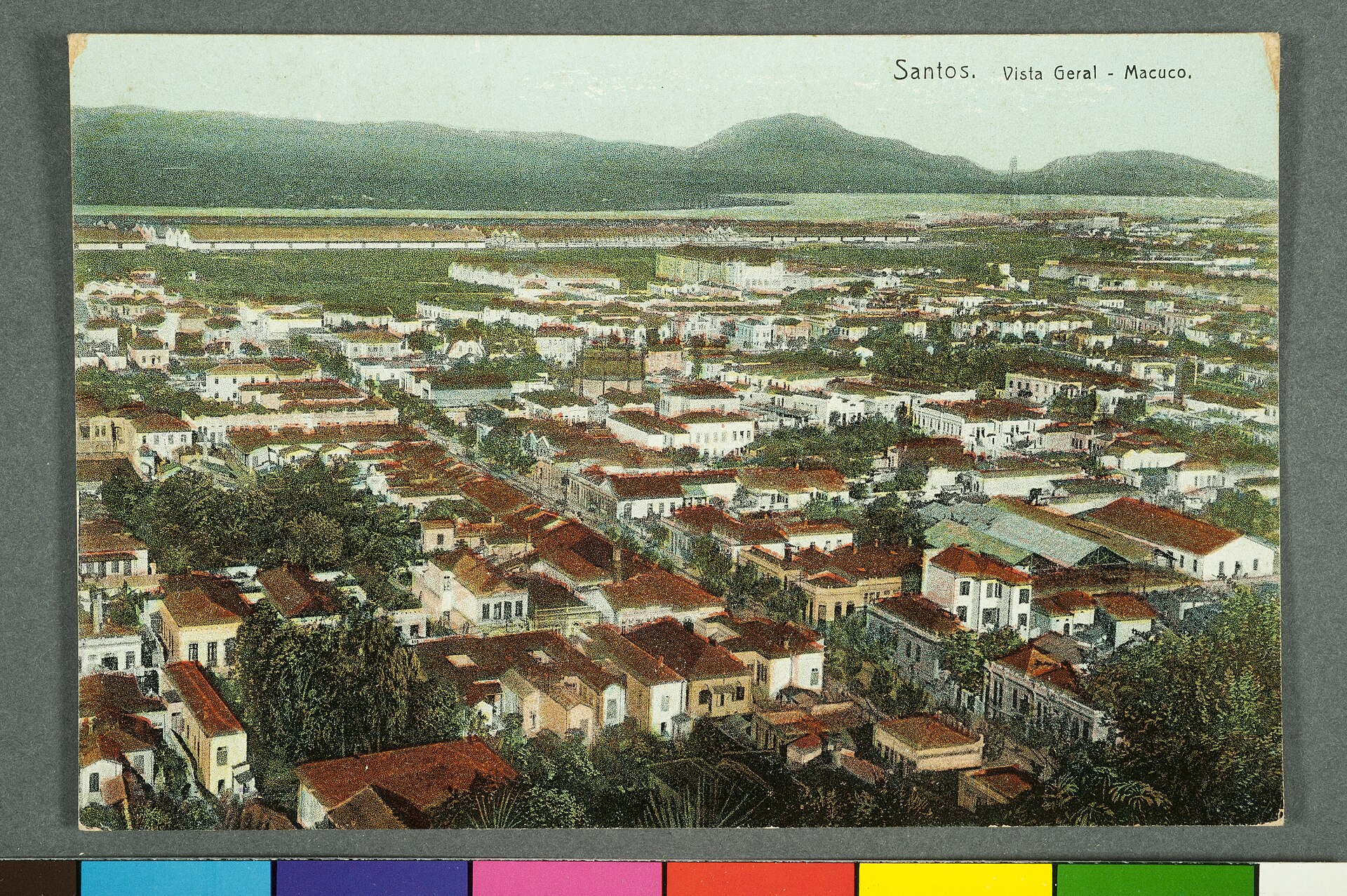 Imagem de referência de Santos. Vista Geral - Macuco, descrito nos dados abertos como item da Coleção Cartões Postais, no Museu Paulista