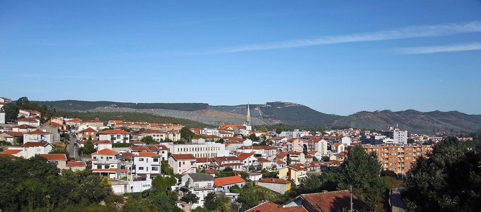 Imagem de referência relacionada a São Pedro da Cova, item descrito como vila em Gondomar, Portugal