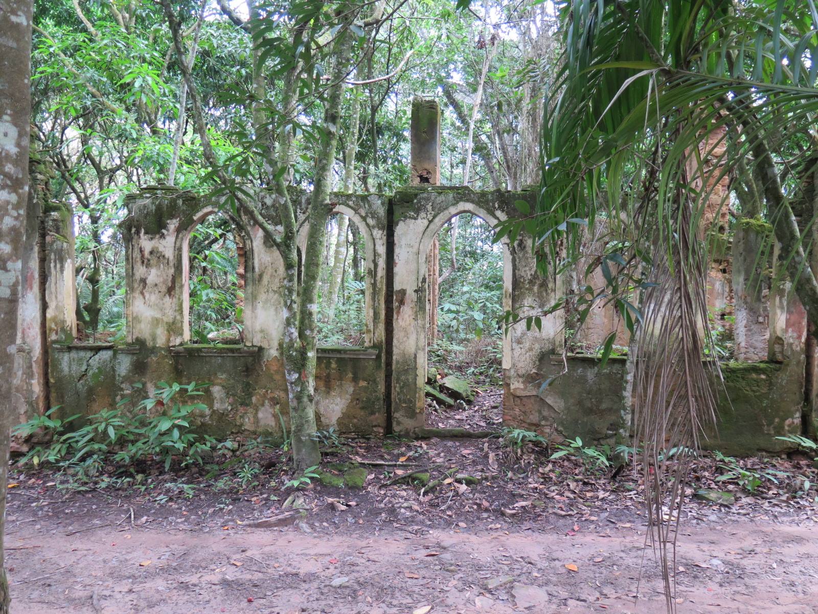 Imagem de referência de Vila do Barro Branco, descrito nos dados abertos como povoado na cidade baiana de Lençóis, Chapada Diamantina