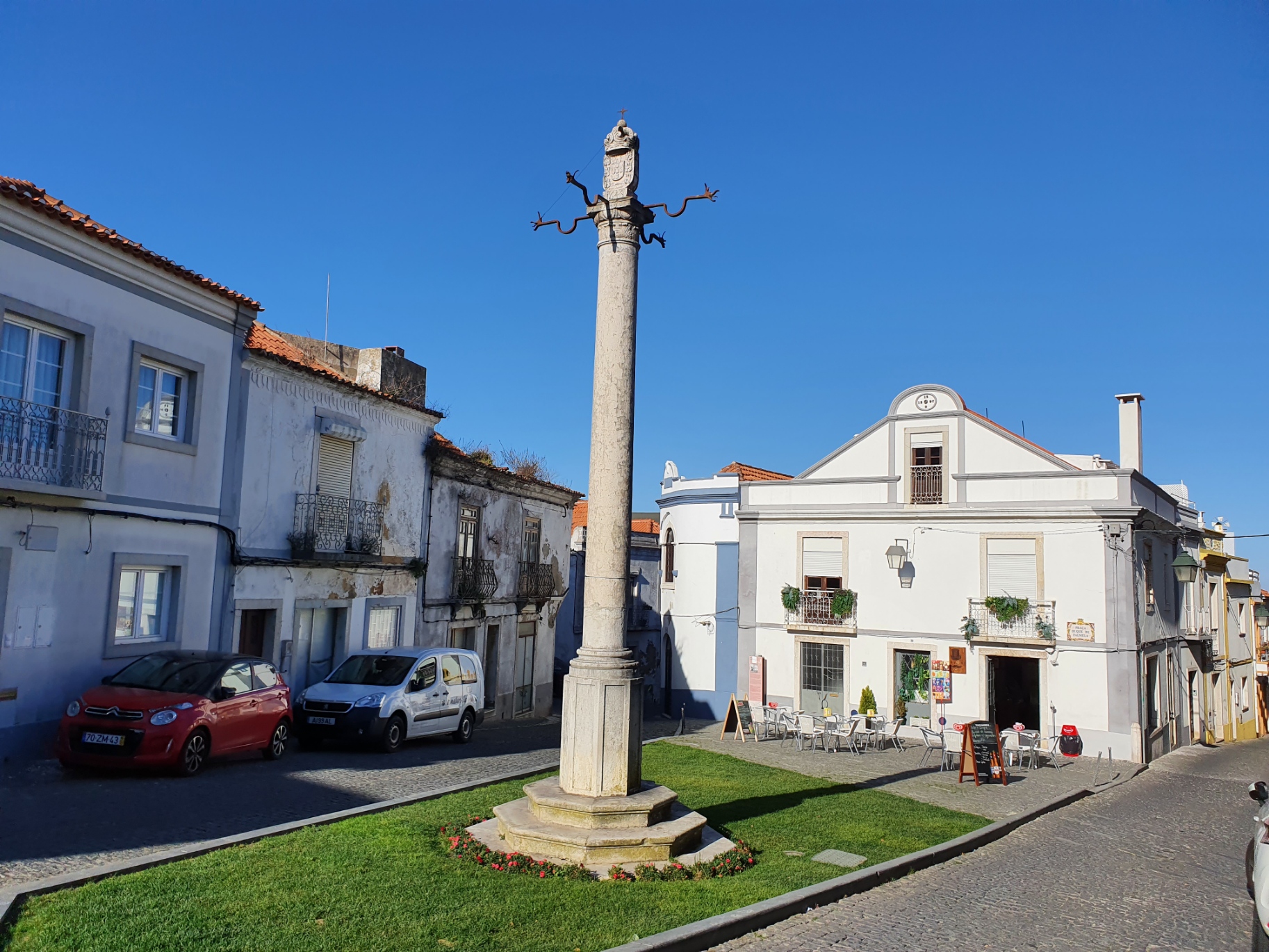 Imagem de referência relacionada a Palmela, item descrito como vila portuguesa sede do Município de Palmela
