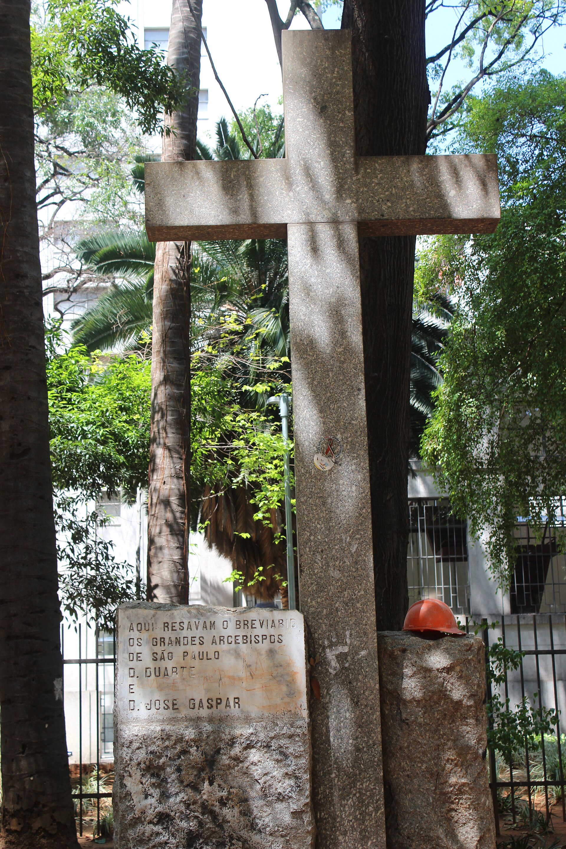 Imagem de referência de Cruzeiro, descrito nos dados abertos como monumento localizado no Brasil
