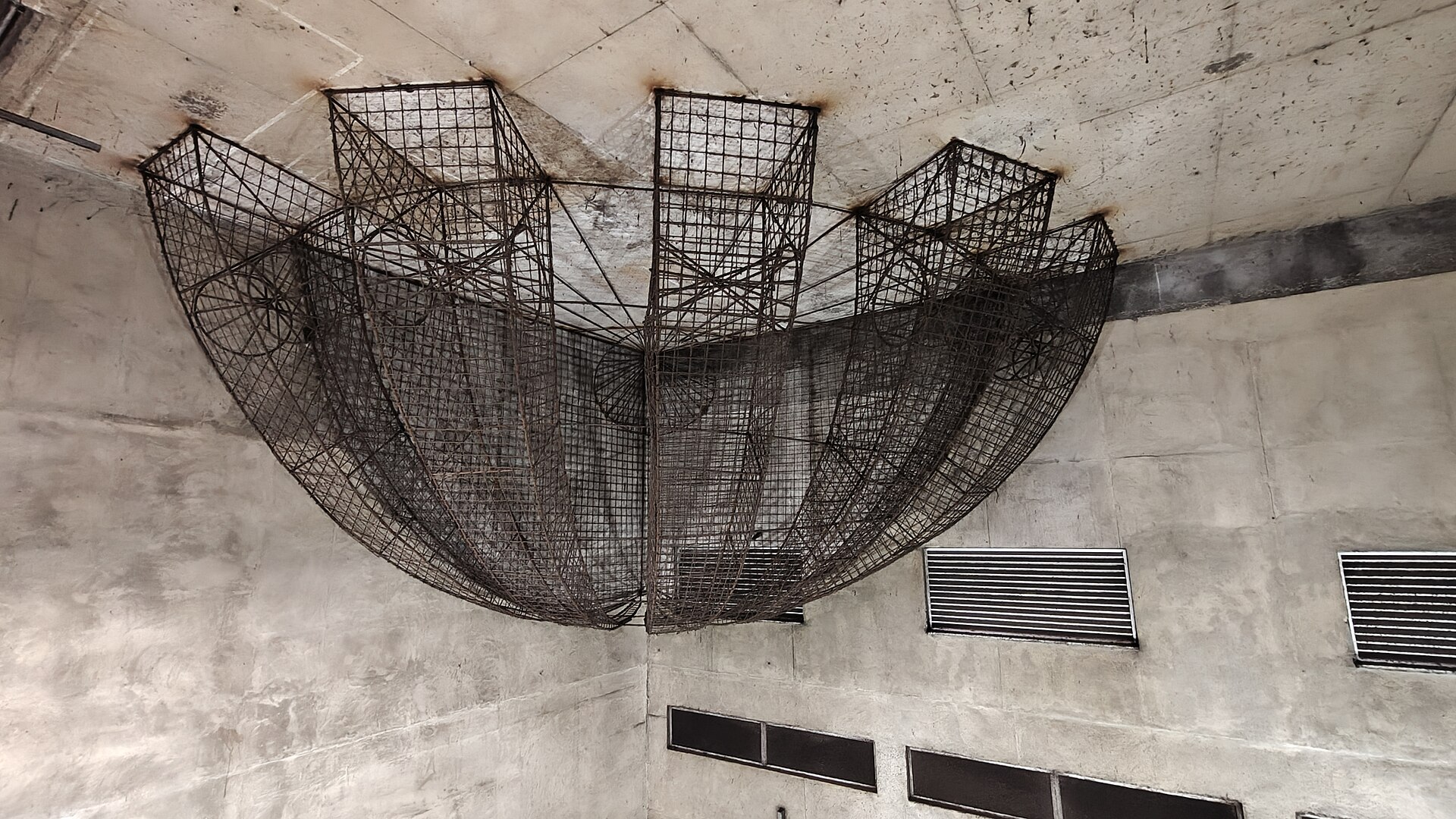 Imagem de referência de Século XXI - Resíduos e Vestígios (I), descrito nos dados abertos como monumento na cidade de São Paulo
