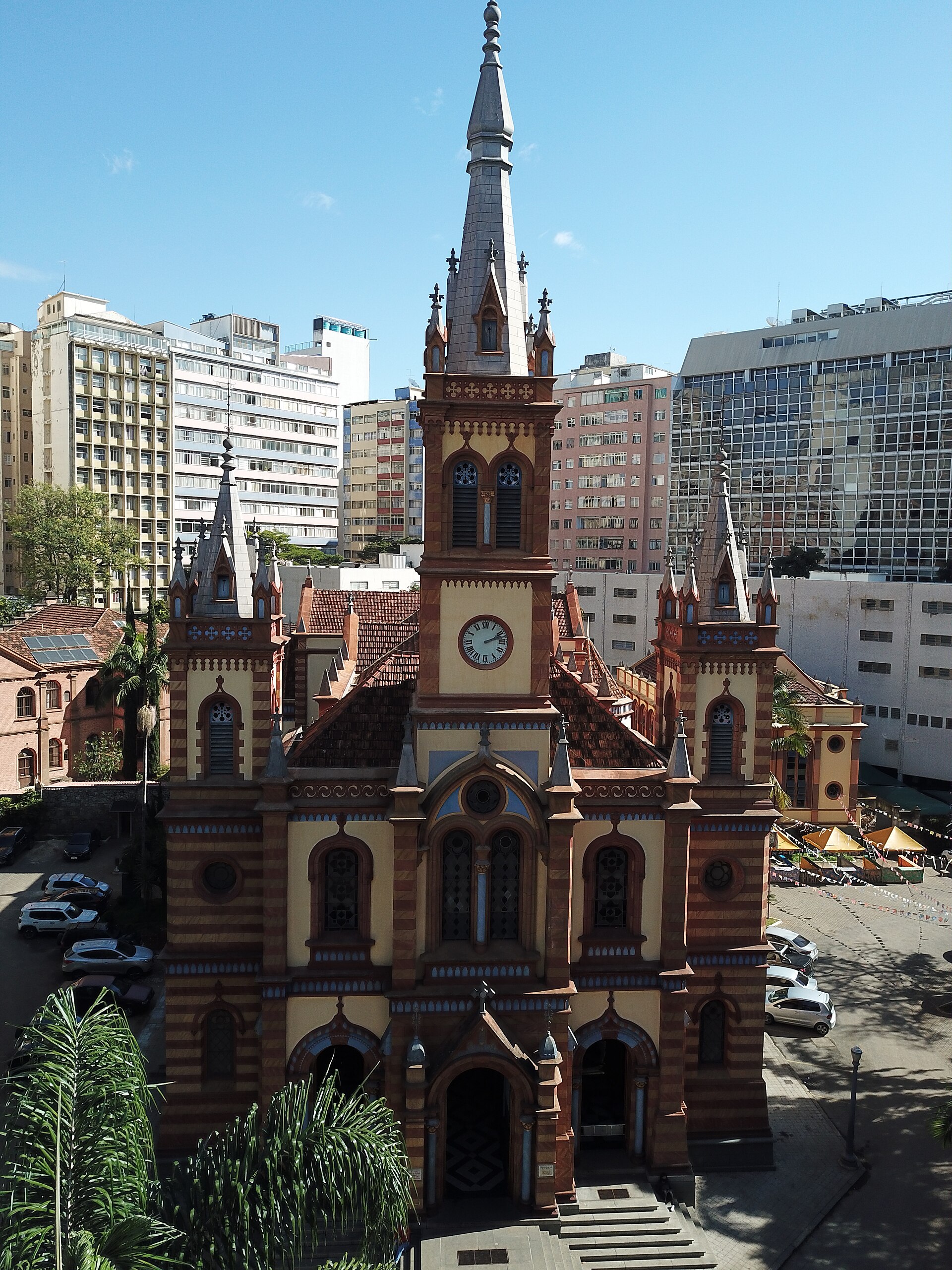 Imagem de referência de Igreja São José (Belo Horizonte), descrito nos dados abertos como templo católico no município brasileiro de Belo Horizonte