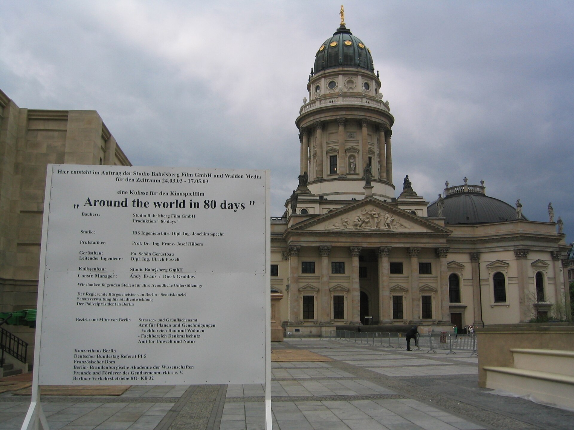 Imagem de referência relacionada a Around the World in 80 Days, item descrito como filme de 2004 dirigido por Frank Coraci