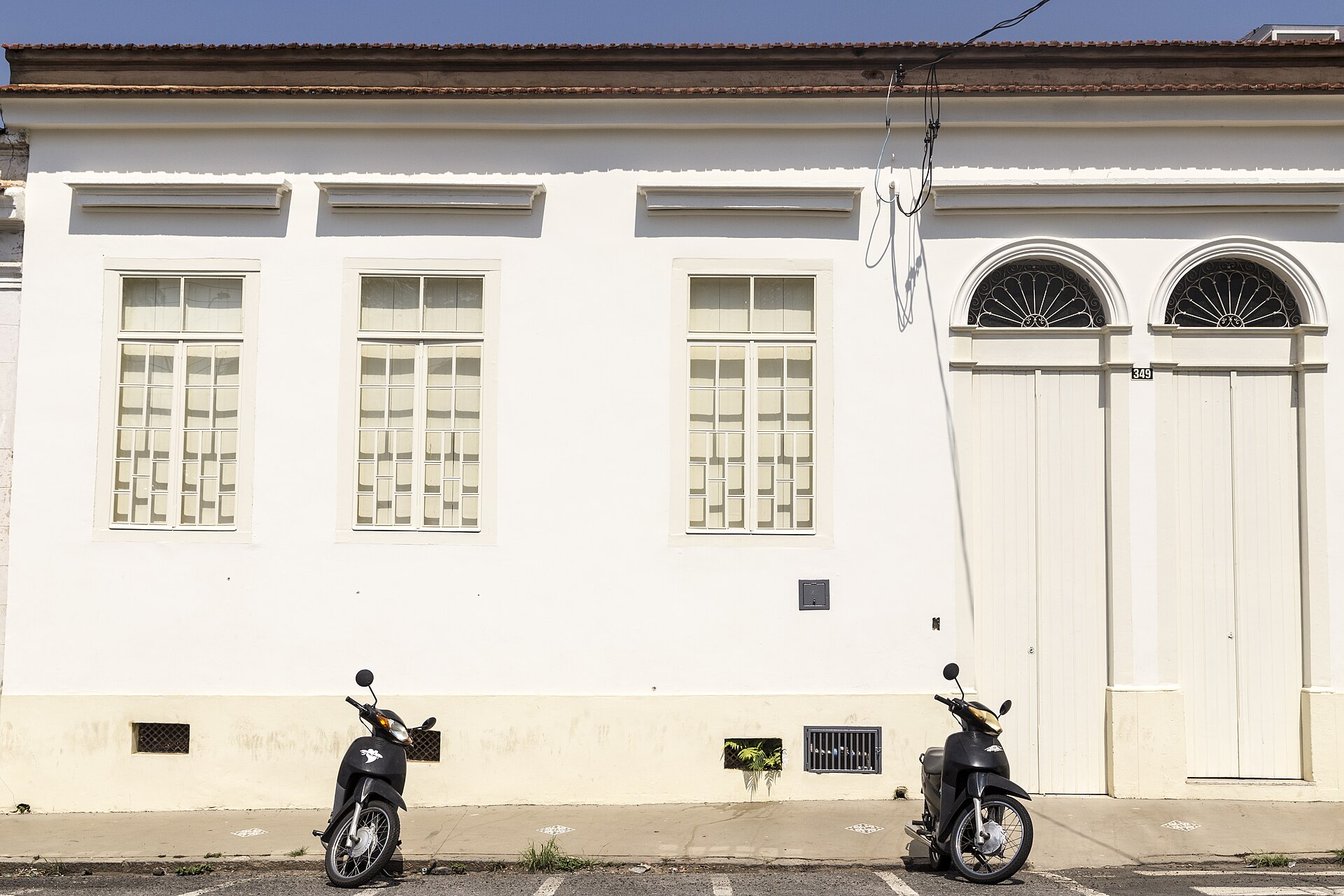 Imagem de referência de Imóvel à rua Ana Cintra, 347, descrito nos dados abertos como bem tombado pelo CONDEPHAAT na cidade de Amparo