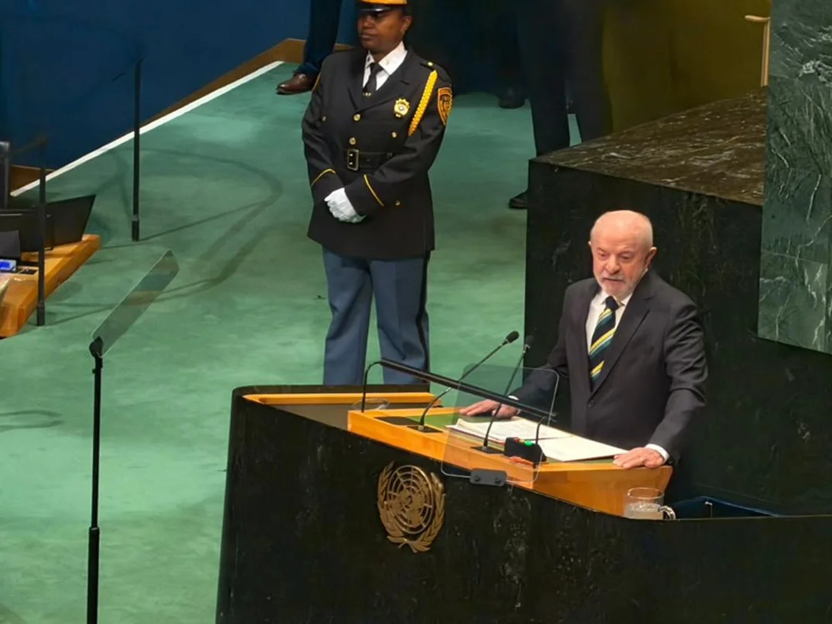 Lula é aplaudido quatro vezes durante discurso de 18 minutos na ONU