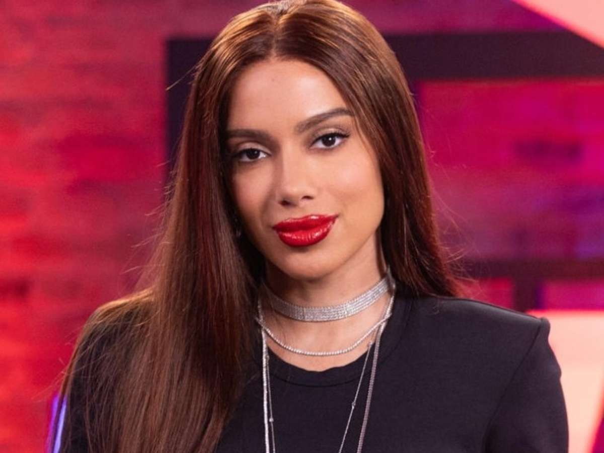 Anitta tomou para si o ‘Estrelas da Casa’ e a Globo tem de aceitar que ela virou a alma do programa