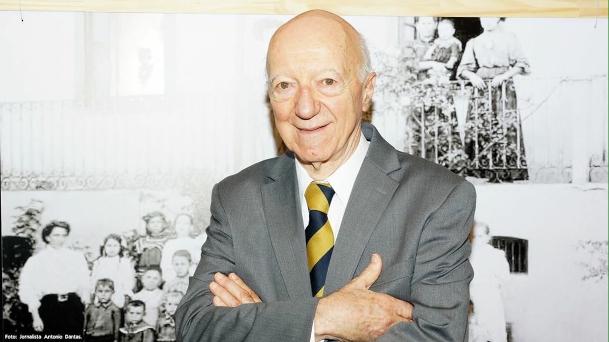 Claudio Carsughi, lendário jornalista esportivo, morre aos 93 anos
