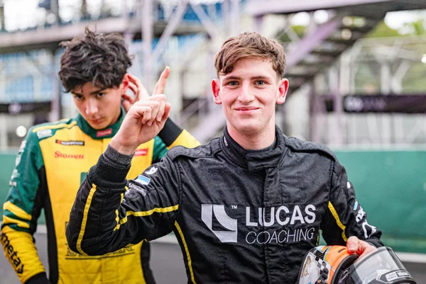 Líder da categoria, Fausto Arnaudo vence corrida 1 da Fórmula 4 Brasil