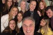 Imagem da matéria: Luciano Huck é detonado após foto ao lado de amigos: “Nenhum negro”