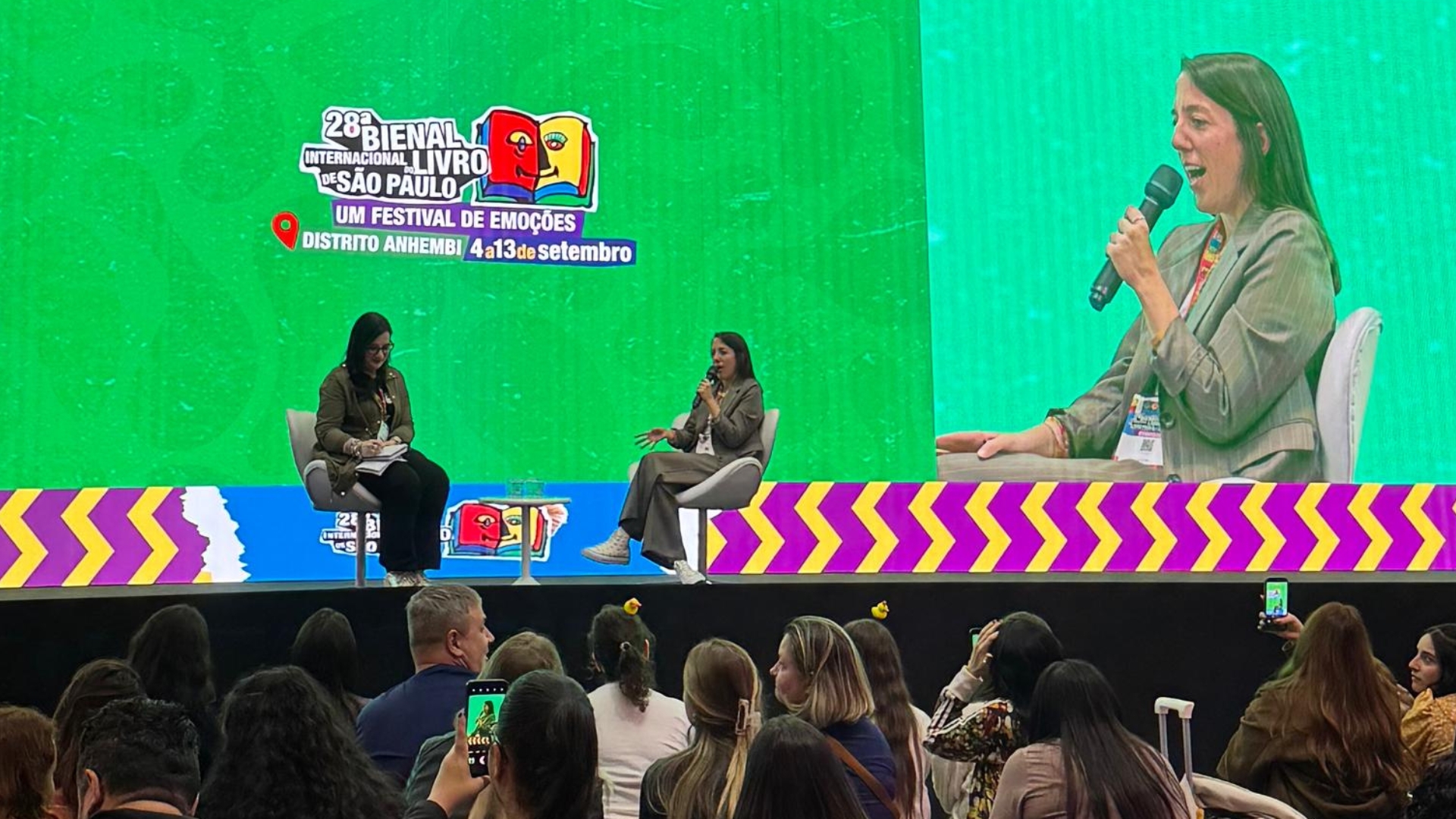 Autora Elena Armas escolhe lado em ‘Crepúsculo’ e brinca: ‘Podem me cancelar’