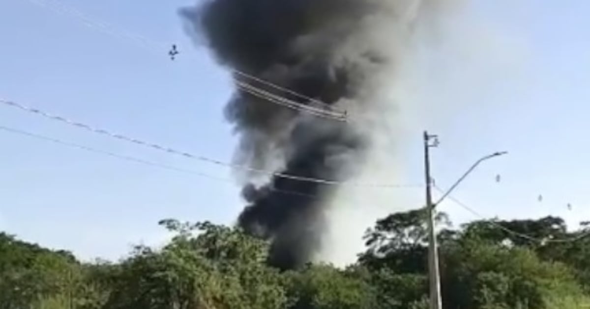 Aeronave da Polícia Militar cai próximo ao Aeroporto de Ipatinga, no Vale do Aço