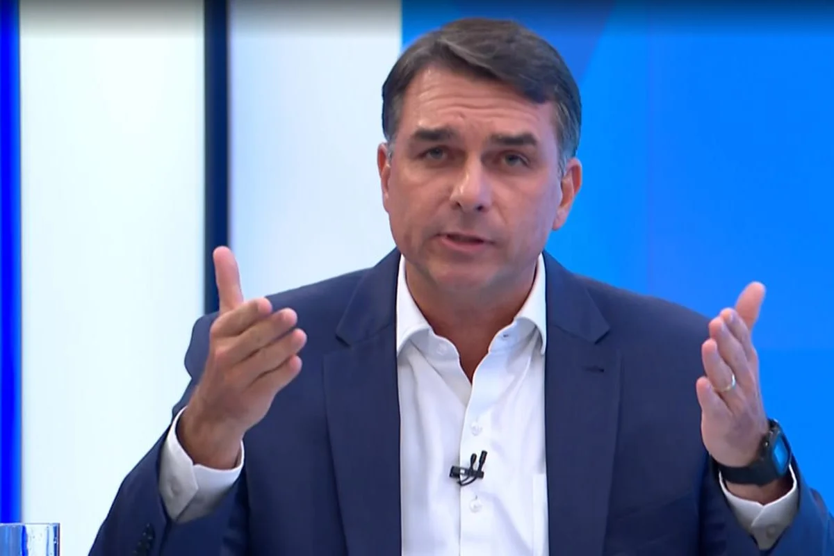Flávio Bolsonaro derramou dados e números fantasiosos em sabatina no JN