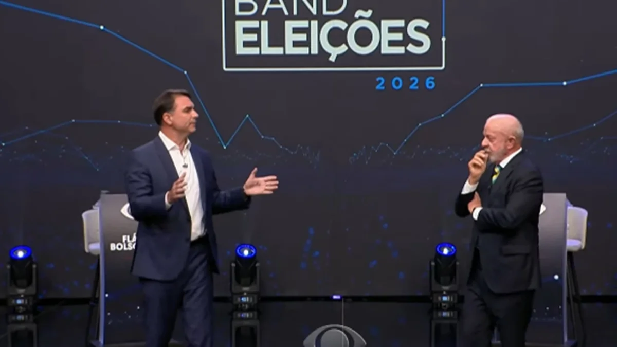 Flávio pergunta “cadê Lulinha” e Lula diz que Luchsinger é “problema da PF"