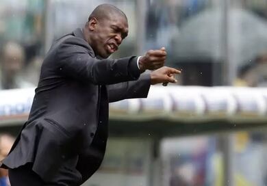 Direção do Corinthians preocupada com os fracassos seguidos de Seedorf. Principalmente com o rebaixamento do La Coruña
