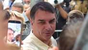 Clima no 'QG' de Fl&aacute;vio Bolsonaro &eacute; de tens&atilde;o e sil&ecirc;ncio, diz rep&oacute;rter