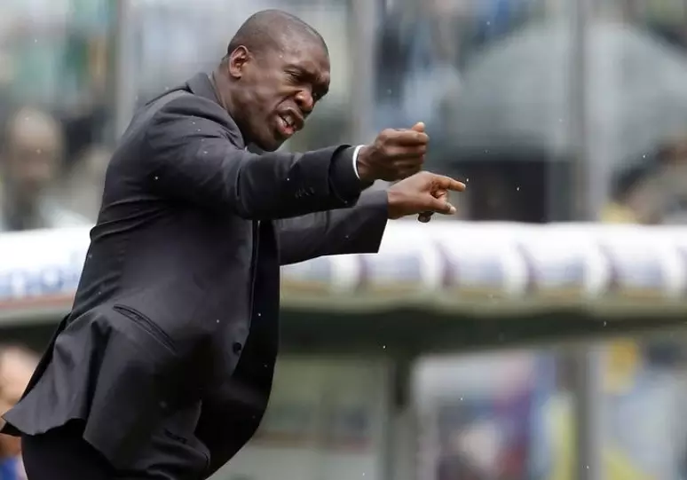Direção do Corinthians preocupada com os fracassos seguidos de Seedorf. Principalmente com o rebaixamento do La Coruña