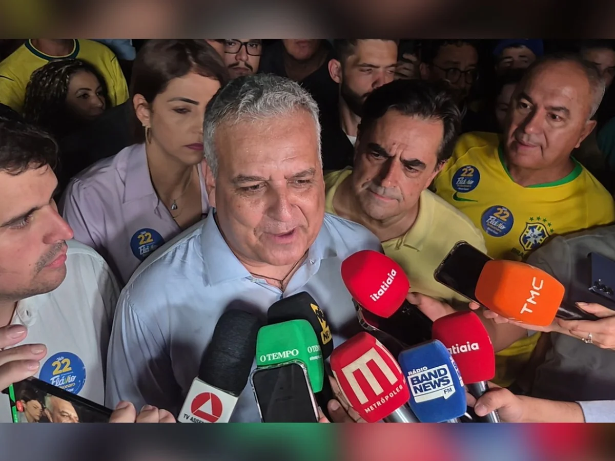 Vice de Flávio ironiza desafio e acusa Lula de ter dinheiro sujo e laranjas
