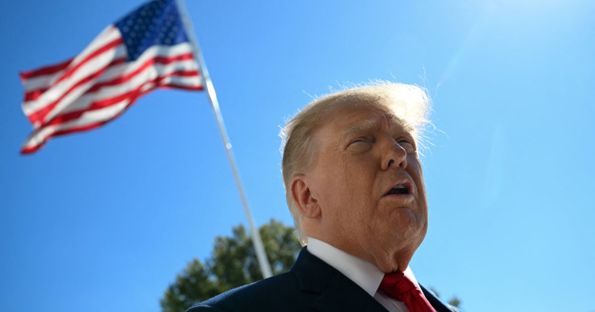 À RECORD, Trump diz que EUA estão acompanhando as eleições brasileiras