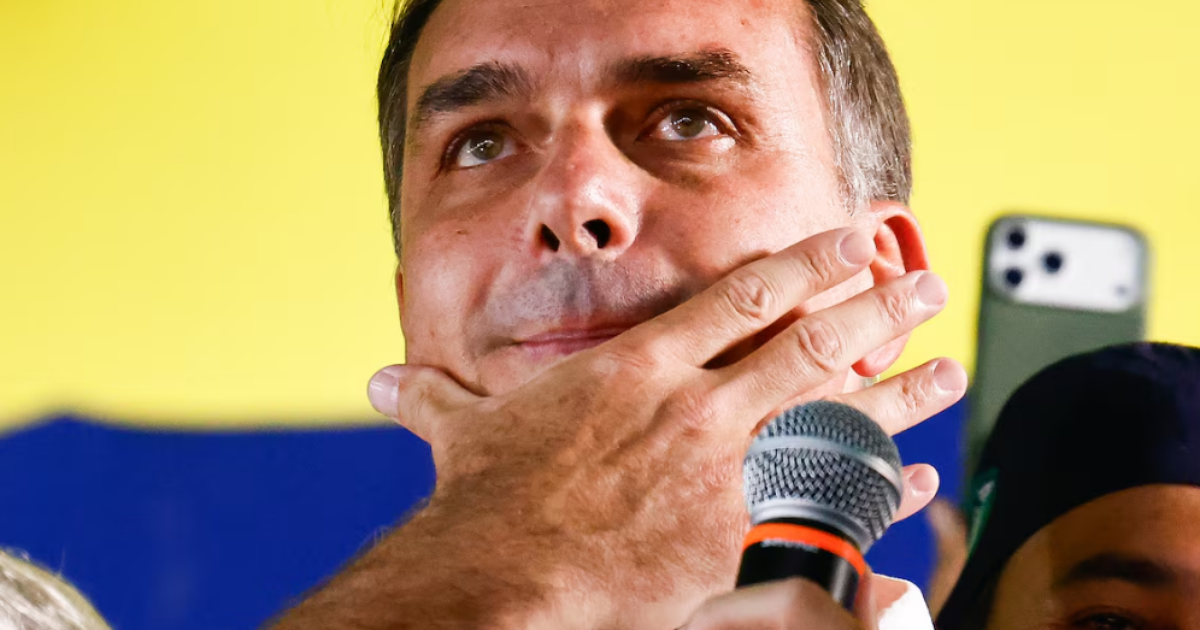 Flávio disse que não sairia do País e entregaria o passaporte à PF um dia antes de fugir