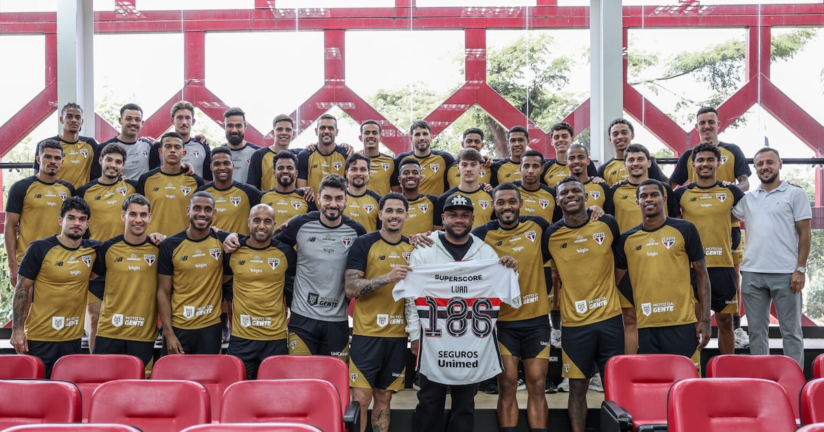 São Paulo rescinde com herói que quebrou jejum de títulos em final contra o Palmeiras