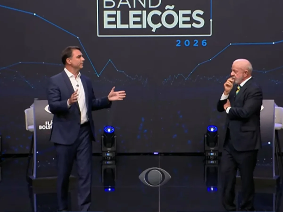 Flávio pergunta “cadê Lulinha” e Lula diz que Luchsinger é “problema da PF"