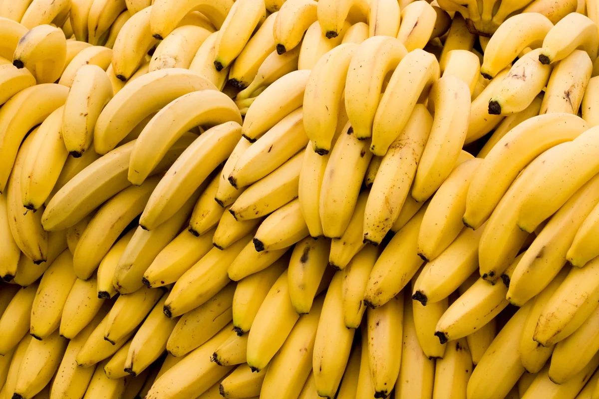 Nutricionista revela 5 truques para evitar que as bananas escureçam